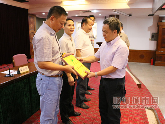 龍江：成立環保促進協會，搭建政企橋梁
