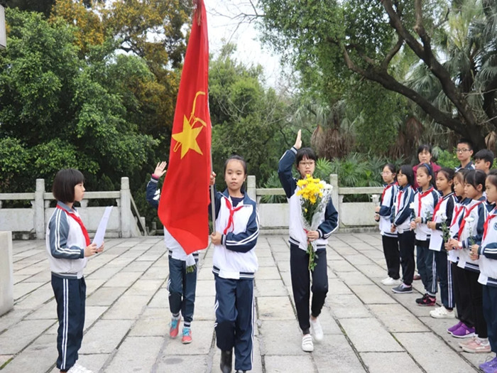 順德網議：緬懷英烈，我們可以做什么？