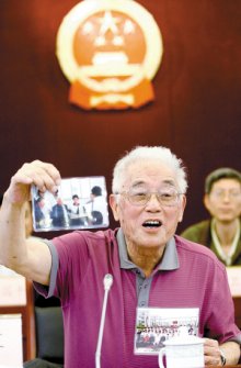 劉春草國畫走進(jìn)人民大會(huì)堂