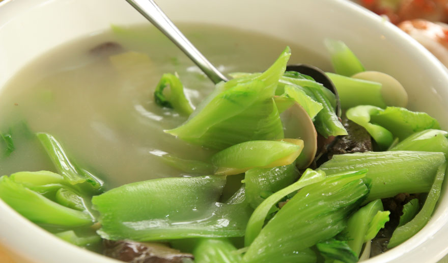 芥菜白貝雞雜湯，顏色鮮艷可口，怎能讓人不嘴饞！順德城市網記者李志明攝