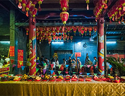 城隍是漢族宗教文化中普遍崇祀的重要神職，由有功于地方民眾的名臣英雄充當，是漢族民間和道教信奉守護城池之神。（順德城市網網友“SD自由鳥”攝）