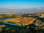 秋高氣爽，登太平山頂遠眺大良東區，感受城市發展新貌。（順德城市網攝影俱樂部成員“田園牧歌”攝）
