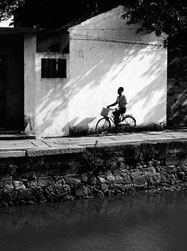 水逝無痕，但逢簡仿若還是過去的水鄉(xiāng)，風(fēng)韻不減。（網(wǎng)友“★印象黑龍”攝）