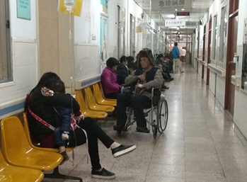 門診停止靜脈輸注抗生素后……