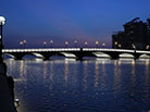 大良甲子橋，桂畔河上的夜明珠，點亮了整座城市。 （梅山飛哥  攝）