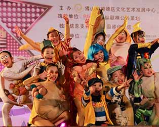“我是至叻星”少兒才藝匯演：藝聚德勝，順德冬日繽紛無限。（“梅山飛哥”攝）