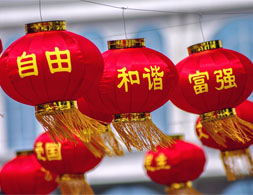 順德創文的氛圍濃厚，城市的點點滴滴的變化讓市民的幸福感更加強。創文明城市，我們一直在路上！網友“火玄散人”攝