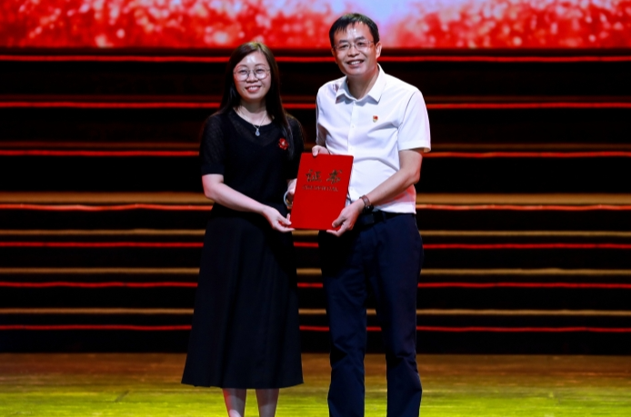 追光前行！大良舉辦2023年獎教獎學頒獎晚會