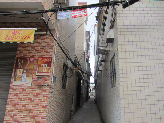 容桂：整治架空網線亂拉掛，凈化城市空間