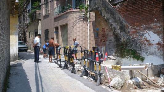 電纜線擋道兩個月，將落戶地底下