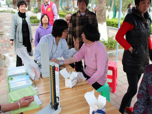 樂從：社區衛生服務中心免費義診耳朵