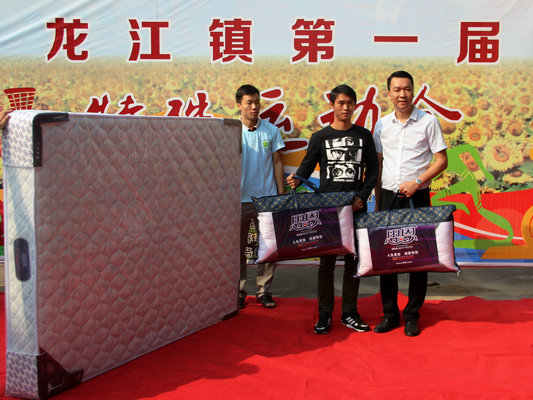 龍江：家具企業有愛 庇護工場多了依靠
