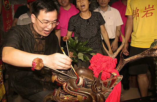 圖集：群龍鬧龍眼，水上飄色你見過嗎？