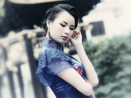 論壇美圖：水鄉加古典美女，別有韻味……