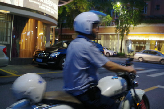 城市管理棒棒噠，走近樂從環運城管人……
