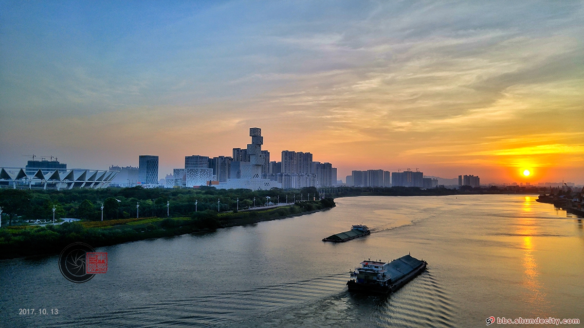 小城華麗變身，滿溢的現(xiàn)代化氣息
