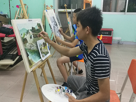 聆聽現(xiàn)在！助力聽障人士“畫出未來”