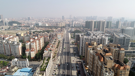 車主注意了！細崗跨線橋鑒海南路全封閉施工啦