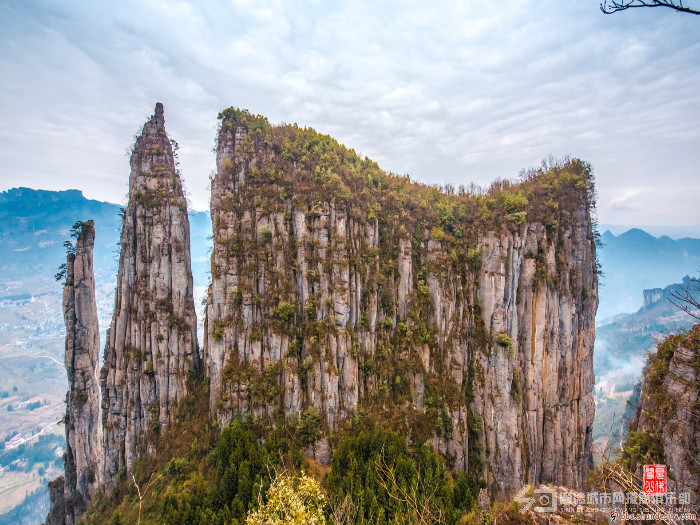 探索恩施大峽谷奇景，我仿佛墜入了仙境
