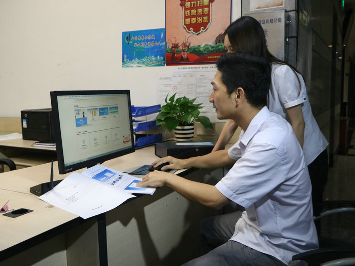 “水電氣”窗口進駐全區(qū)行政服務中心