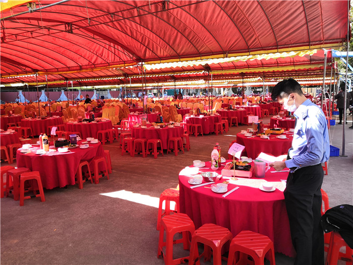 北滘：做好北滘中學周年校慶餐飲保障工作