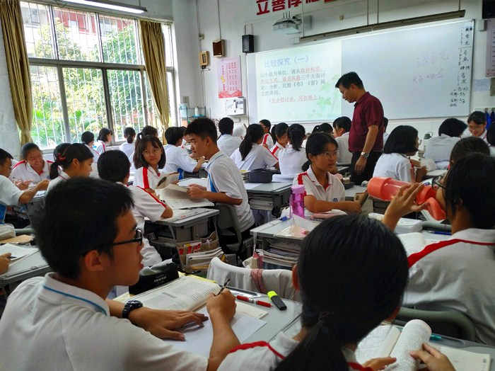 師德標兵陳天旋：“作家教師”38年無悔堅守