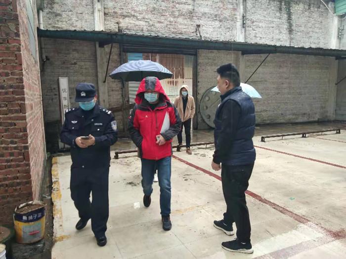 樂從：抗擊疫情，他既是“軍師”又是“戰士”
