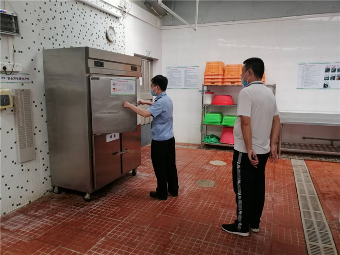 樂從：開展第三批復課學校食堂專項檢查