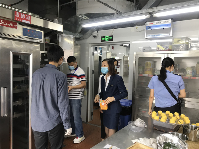 確保食品安全有保障，樂從對酒店配套餐飲單位進行檢查