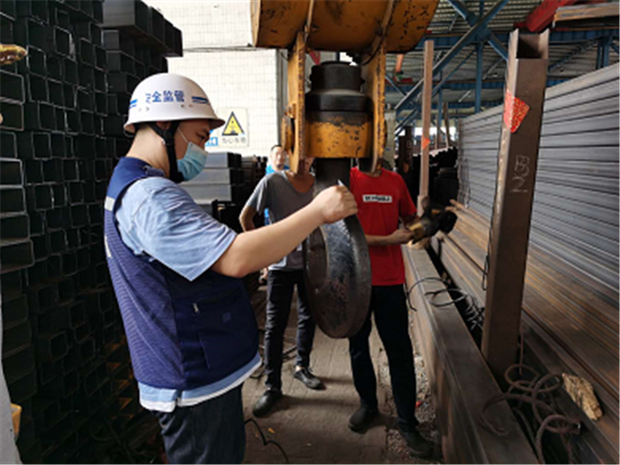 樂從：起重作業還不戴安全帽？連封三家！