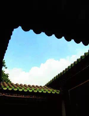 被譽(yù)為“中國的梵高”，他不著名卻堪稱偉大