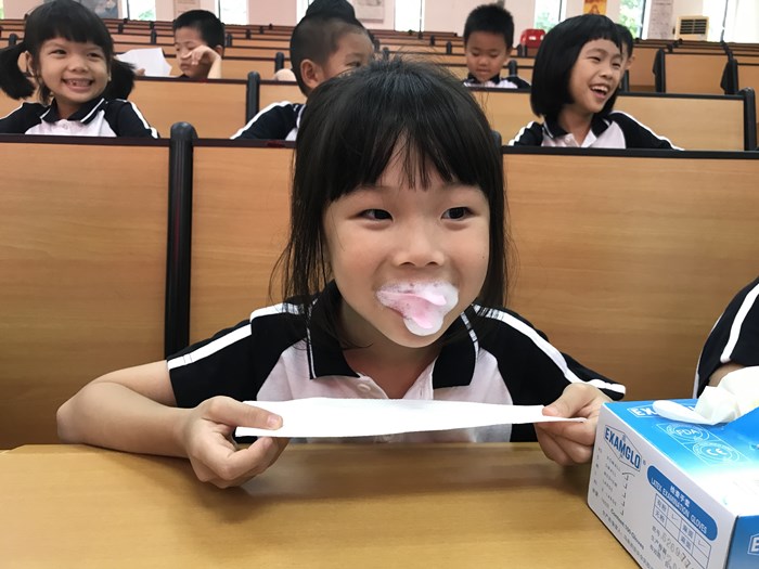 免費“涂氟”進校園，預防齲齒呵護孩子