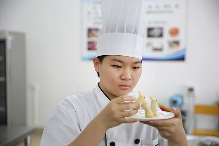 喜報！李偉強職校5學子考上本科院校
