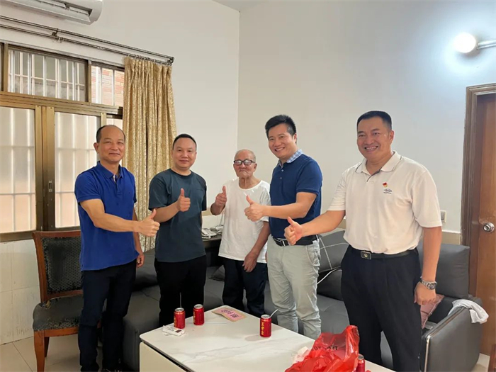 情系退伍士兵！龍江鎮(zhèn)“八一”慰問(wèn)送關(guān)懷，傳遞黨情暖人心！