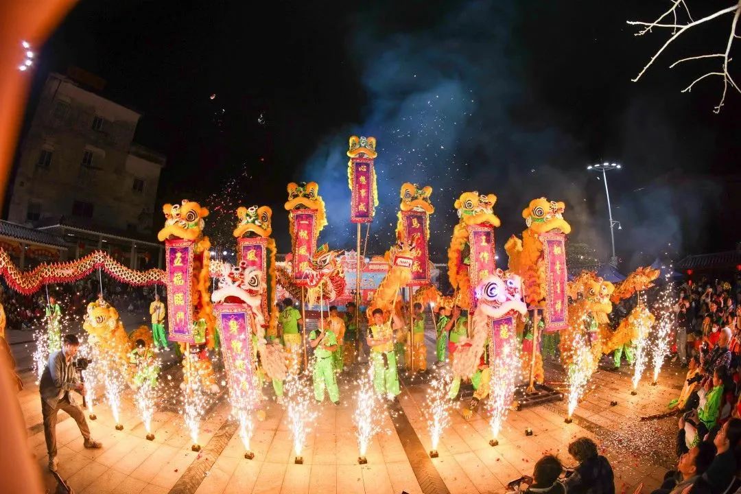 龍騰獅躍鬧元宵 ！容桂幸福社區(qū)龍獅巡游匯演精彩紛呈