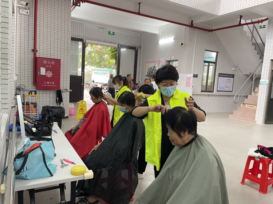 陳村“情系萬家”便民服務又到家門口啦！
