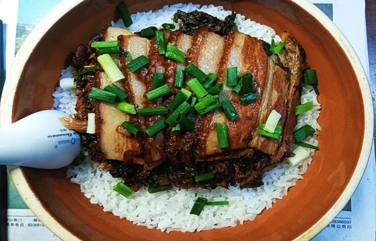 噴香的梅菜扣肉，讓胃蘇醒