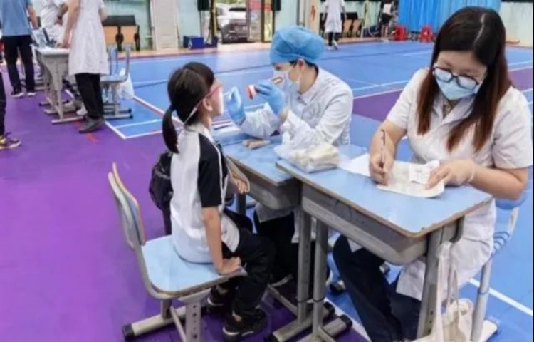 護(hù)苗成長！龍江健共體進(jìn)校園篩查“中小學(xué)生五大疾病”