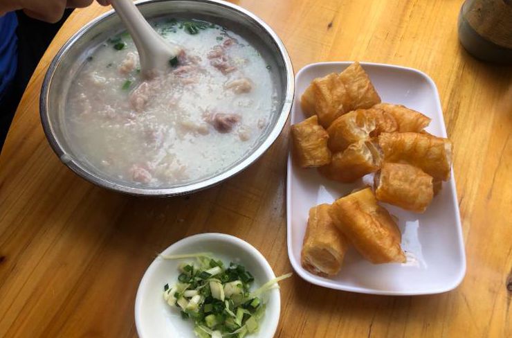 生滾粥配油炸鬼，又是被順德人誘惑的一天！
