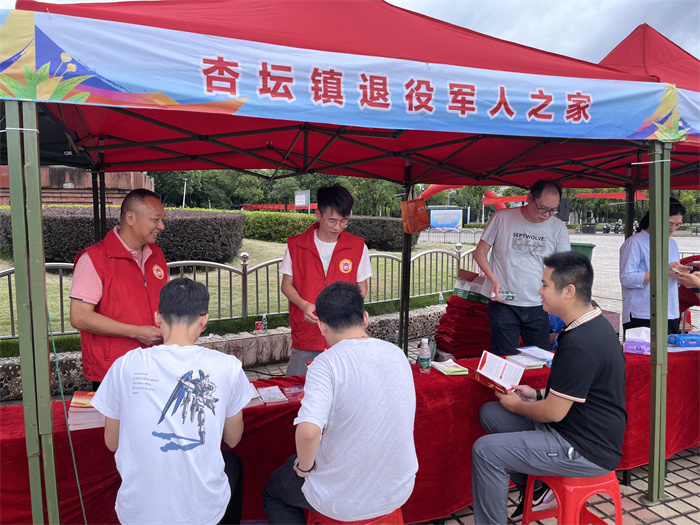 為退役軍人就業牽線搭橋，杏壇這個招聘會超暖心！