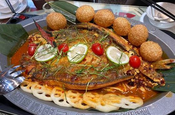 嘎嘣脆的烤魚，Do you like it？