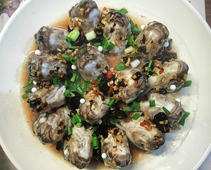 豉汁欖角蒸鯪魚(yú)頭，根本吃不夠！