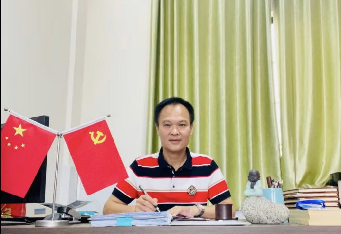 以“熱愛”為底色，靜待高贊小學花開花放