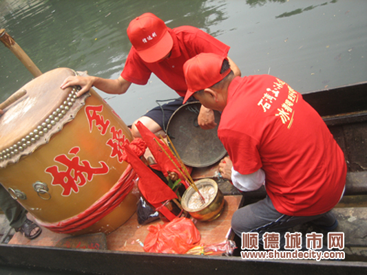 五月初一金榜起龍，請出北帝歡慶端午