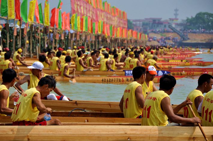 樂從，隊伍正在中華龍舟大賽上馳騁