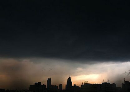 雷雨或至　志明與您分享避險要訣