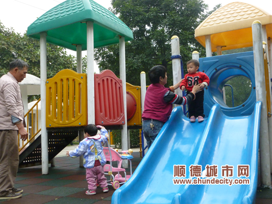 區(qū)長(zhǎng)盛贊“美樂(lè)”實(shí)施成效明顯