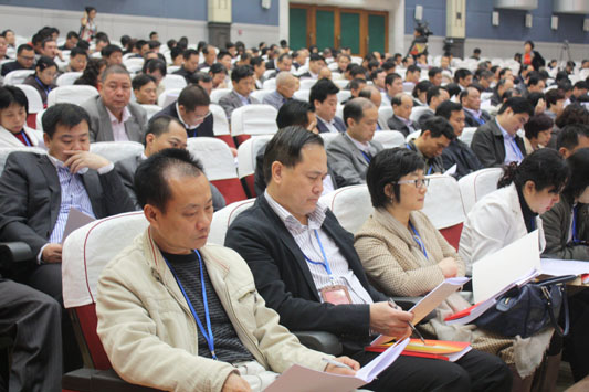 政府工作報告說了啥：沉穩2012,提速2013！