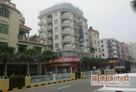 建設路：魅力商業圈
