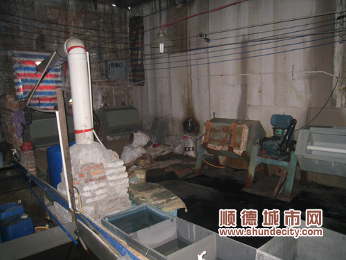 地下電鍍廠偷生兩年 劇毒廢水直排河內